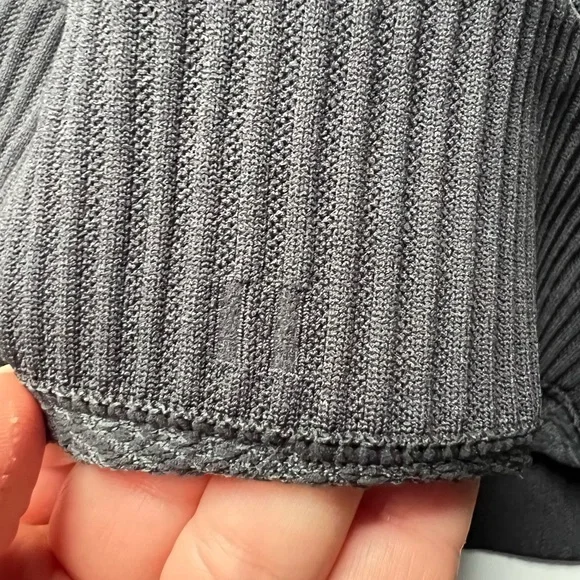 Lululemon Rest Less 1/2 Zip - Picture 12 of 12